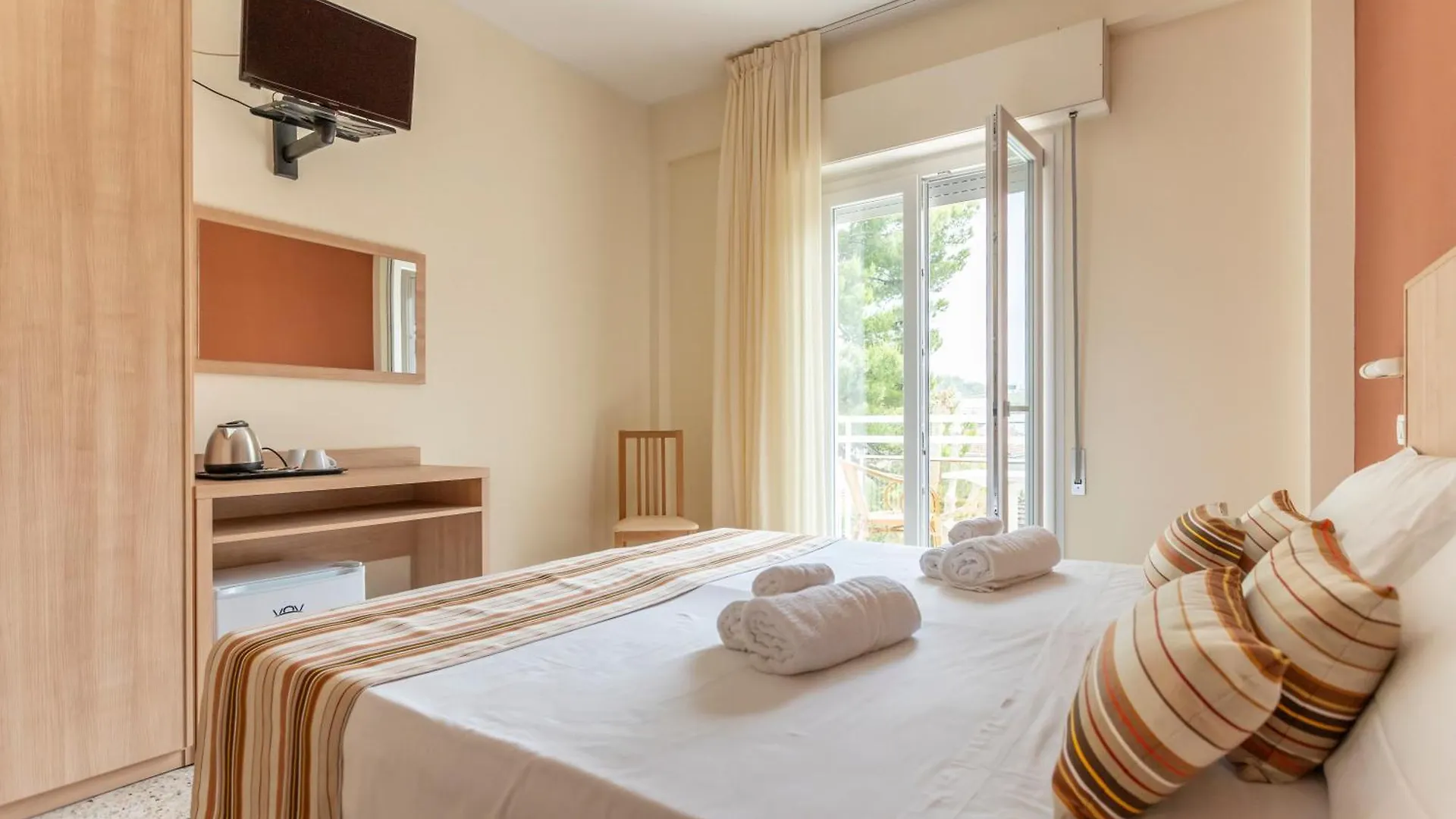 **  Hotel Cormoran Riccione Italie